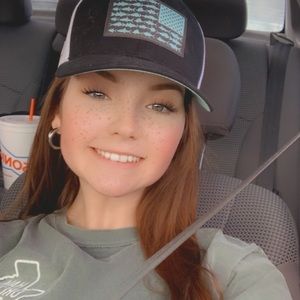 Meet your Posher, Caitlynn